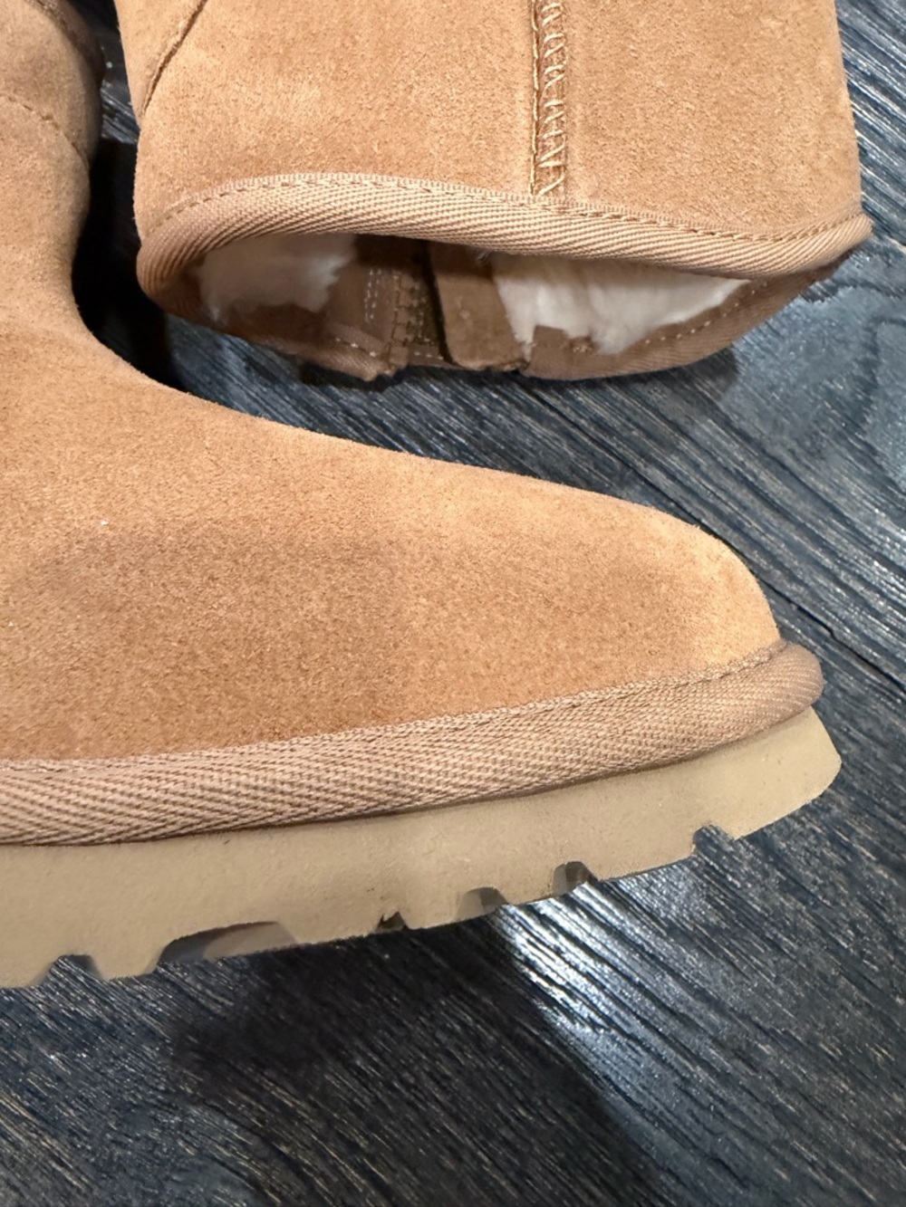 UGG CLASSIC MINI BAILEY ZIP CHESTNUT SUEDE ANKLE WOMEN'S BOOTS SIZE US 6 - Picture 3 of 9